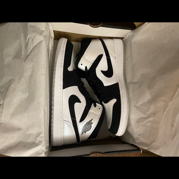 *SOLD EBAY* Nike Air Jordan 1 Mid Diamond Shorts White Black Men's Size 12 - Picture 3 of 7
